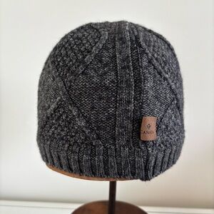 Canada grey cable knit fleece lined beanie winter cap hat